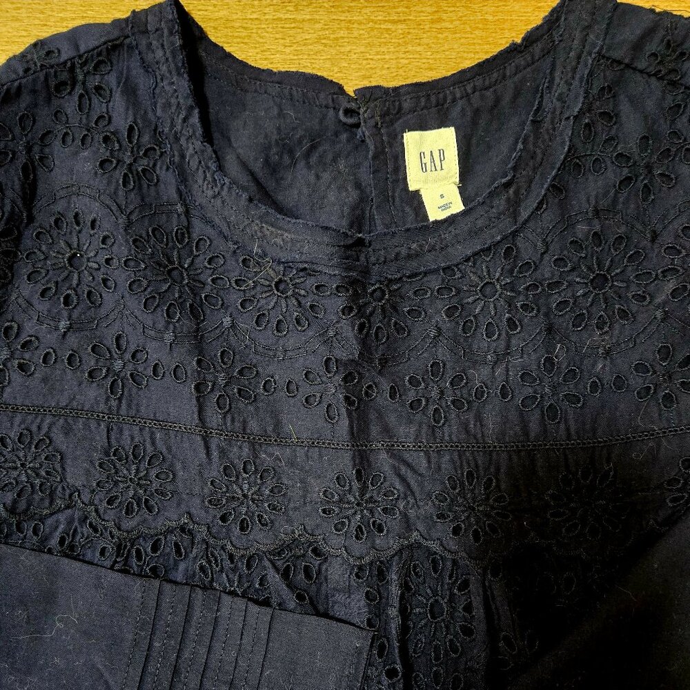 Dark Blue Gap Top Euc - image 1